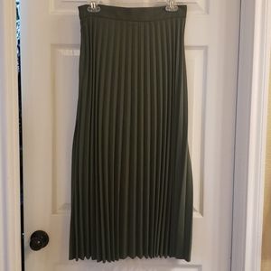 Olive green accordion maxi shirt high waist sz 4